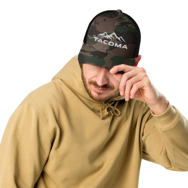 Camouflage trucker hat