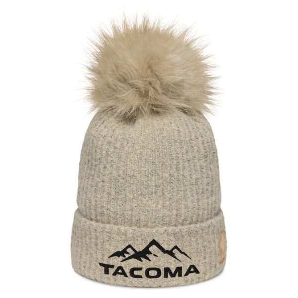 Columbia pom-pom beanie
